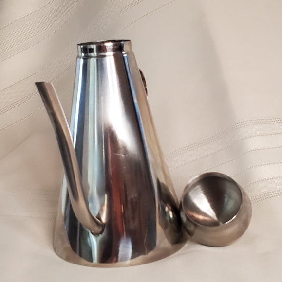 Goose neck Oil Bottle Eco-friendly Corrosion resistant Stainless Steel Drip free - Picture 8 of 9